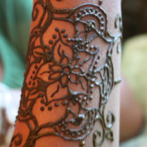 Henna Arm 10