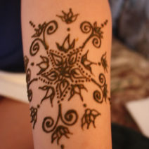 Henna Arm 13