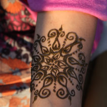 Henna Arm 22