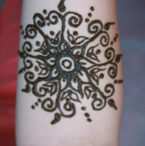 Henna Arm 3