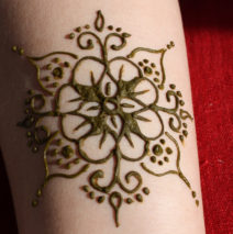 Henna Arm 6