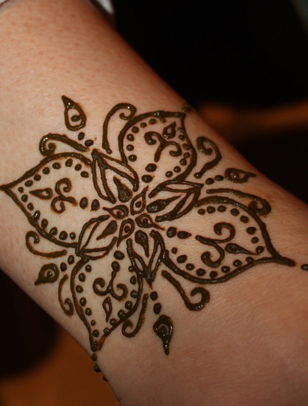 Henna Arm 7